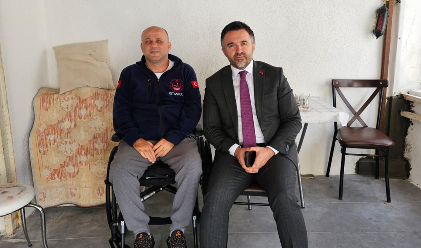 Aile Ve Sosyal Hizmetler Istanbul Il Müdürümüz Ömer Turan Yönetim Kurulu Üyemiz Gazi Tufan Durak´ı Ziyareti.