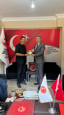 Azerbaycanlı Gazetecilerimizden Vakfımıza Anlamlı Ziyaret